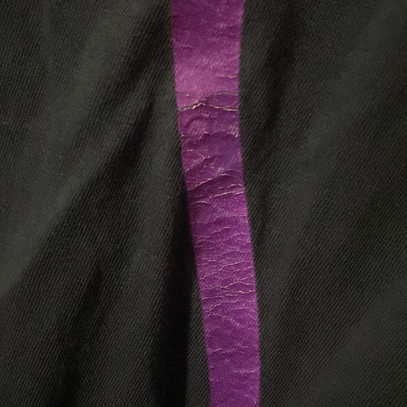 TRAVIS SCOTT MERCH. ASTRO WORLD MERCH. Size SMALL. NAVY BLUE/ BLACK t-shirt. - Picture 3 of 5